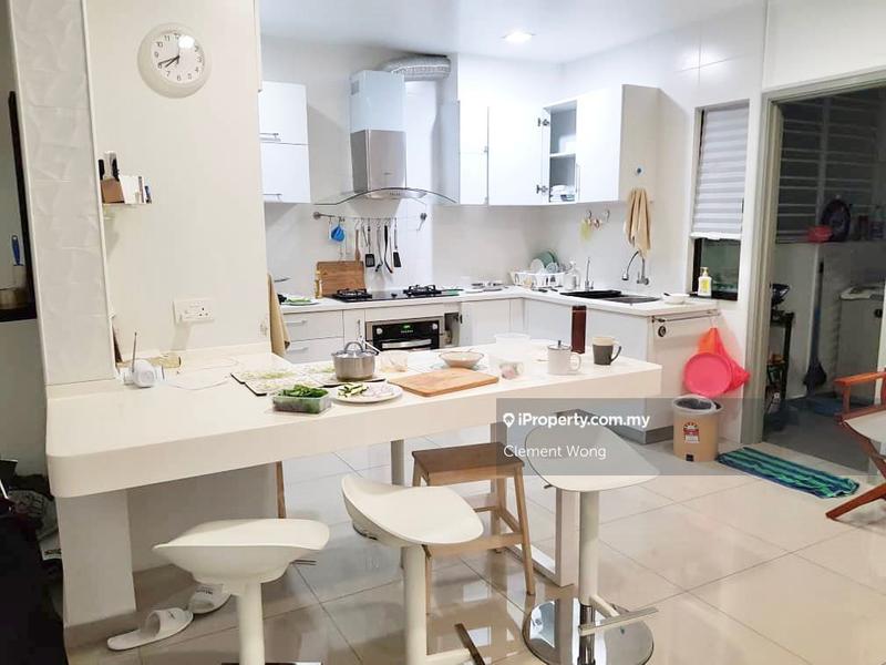 For Sale - T-Parkland