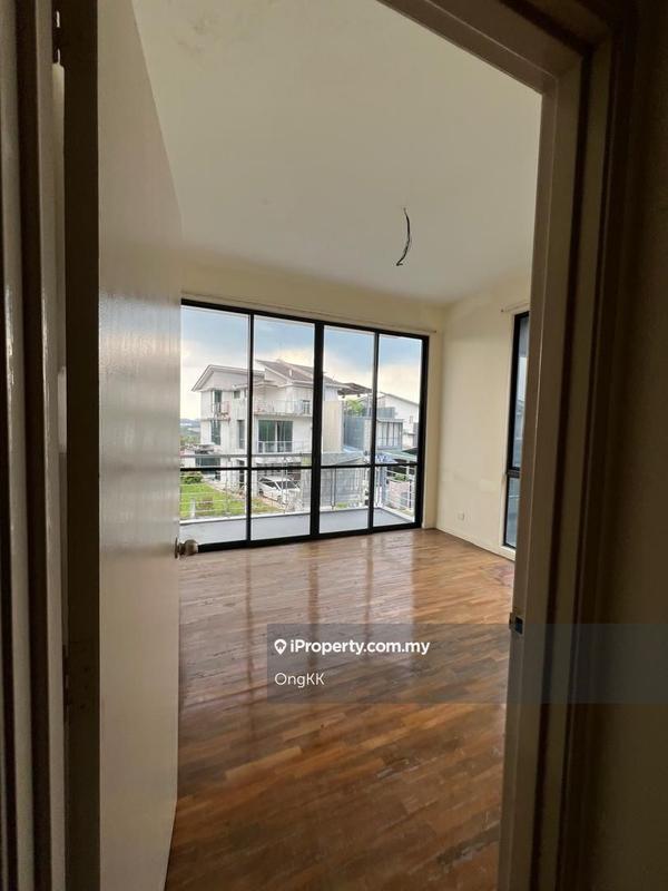Rumah Berkembar untuk Dijual di Puteri Heights, Rawang oleh OngKK - iProperty.com.my