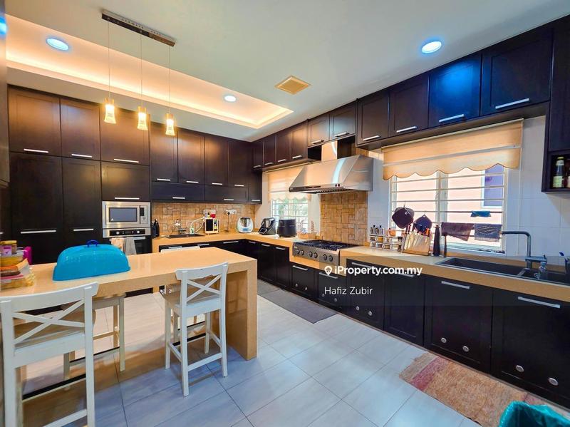 Rumah Berangkai 2 Tingkat untuk Dijual di Taman Tropika, Bangi oleh Hafiz Zubir - iProperty.com.my