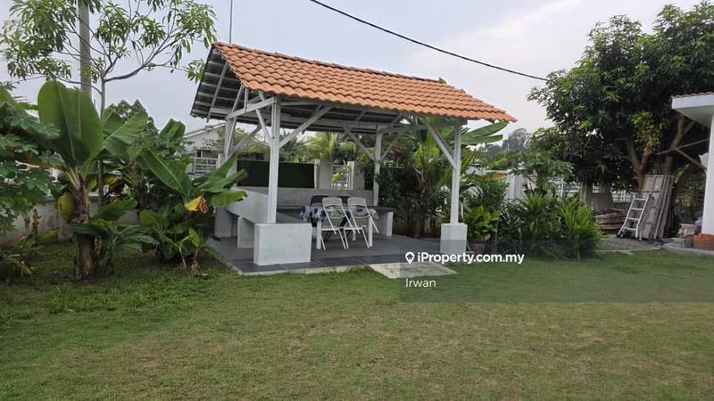 Rumah Berkembar untuk Dijual di Bandar Saujana Putra, Tanjong Duabelas oleh Irwan Affandi - iProperty.com.my