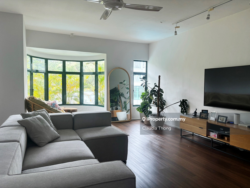 For Sale - Kenny Hills Residence