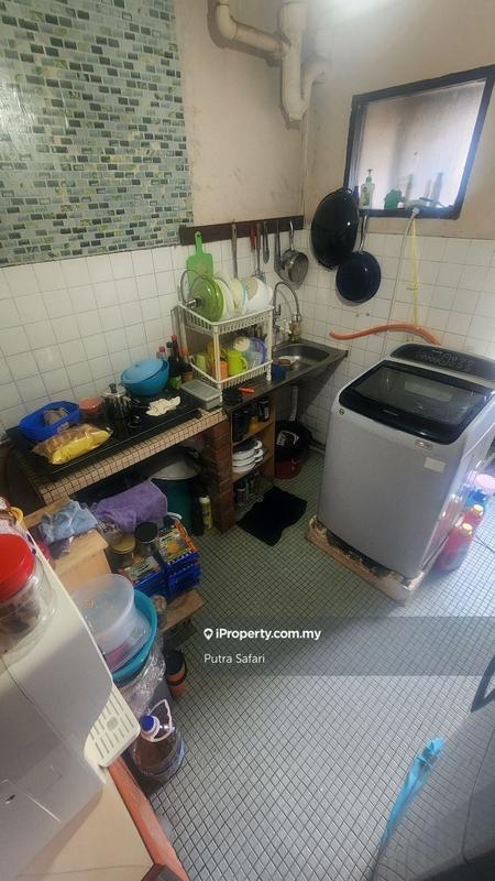 Flat for Sale in Flat PKNS Seksyen 8 by Putra Safari - iProperty.com.my