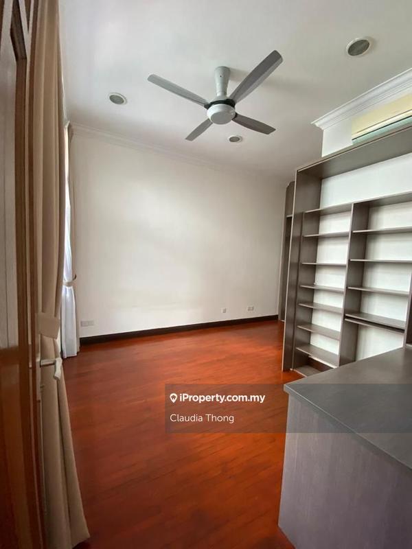 Rumah Berkembar untuk Dijual di 2uj8d, Batu oleh Claudia Thong - iProperty.com.my