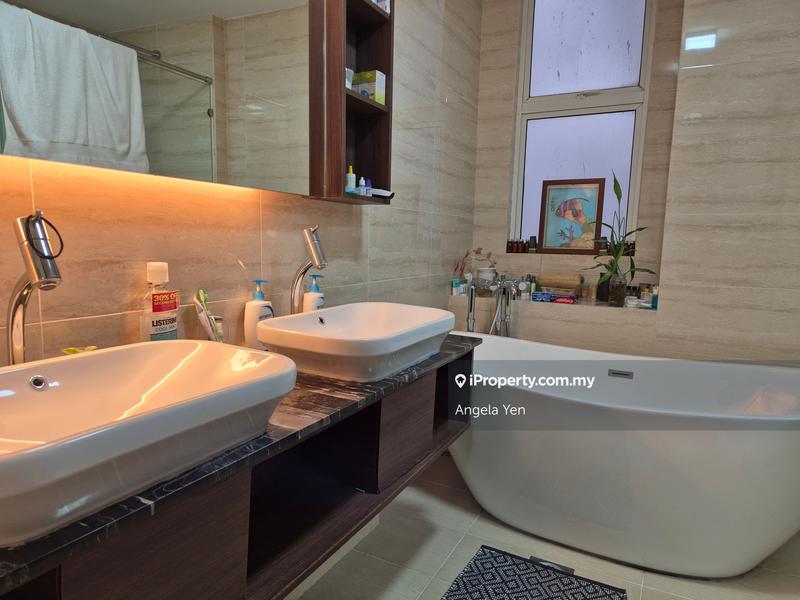 Kondominium untuk Dijual di The Bay Residences oleh Angela Yen - iProperty.com.my