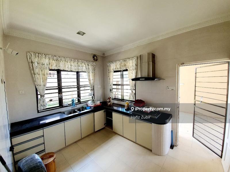 Banglo untuk Dijual di Bandar Seri Putra, Bangi oleh Hafiz Zubir - iProperty.com.my
