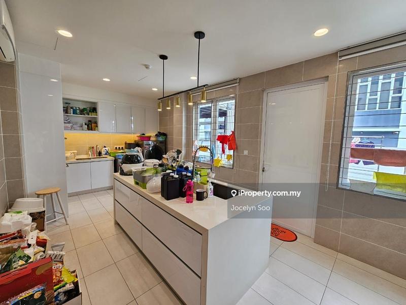Rumah Berkembar untuk Dijual di Jade Hills, Kajang oleh Jocelyn Soo - iProperty.com.my