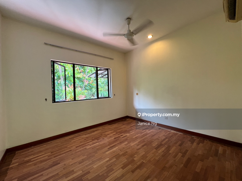 Rumah Teres 2.5-Tingkat untuk Dijual di Sierramas, Sungai Buloh oleh Janice Ng - iProperty.com.my