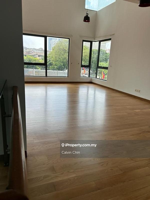 Rumah Berkembar untuk Dijual di Armada Villa, Taman Danau Desa, KL City Centre oleh Calvin Chin - iProperty.com.my