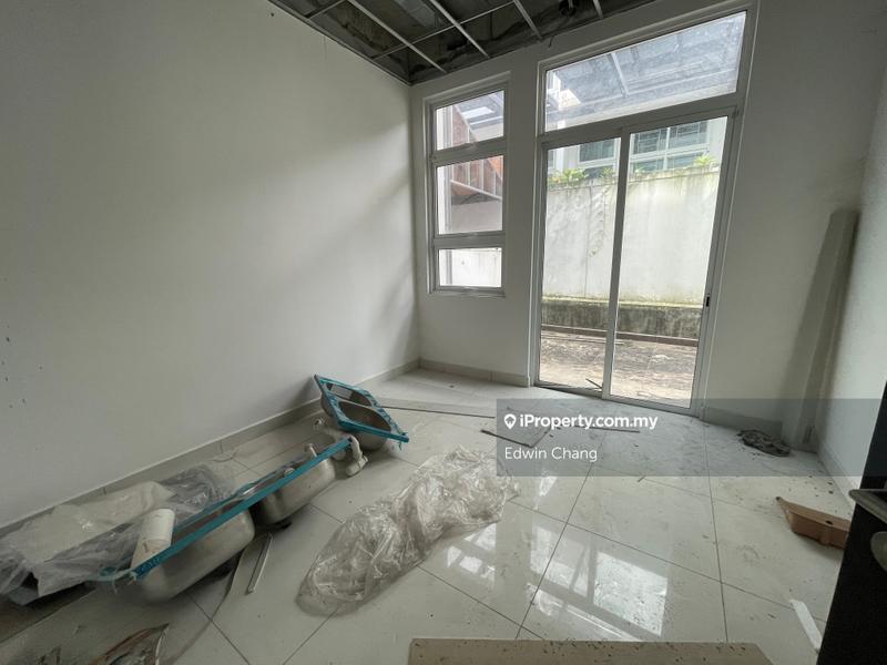 Rumah Berkembar untuk Dijual di Bandar Kinrara Seksyen 1, Bandar Kinrara oleh Edwin Chang - iProperty.com.my