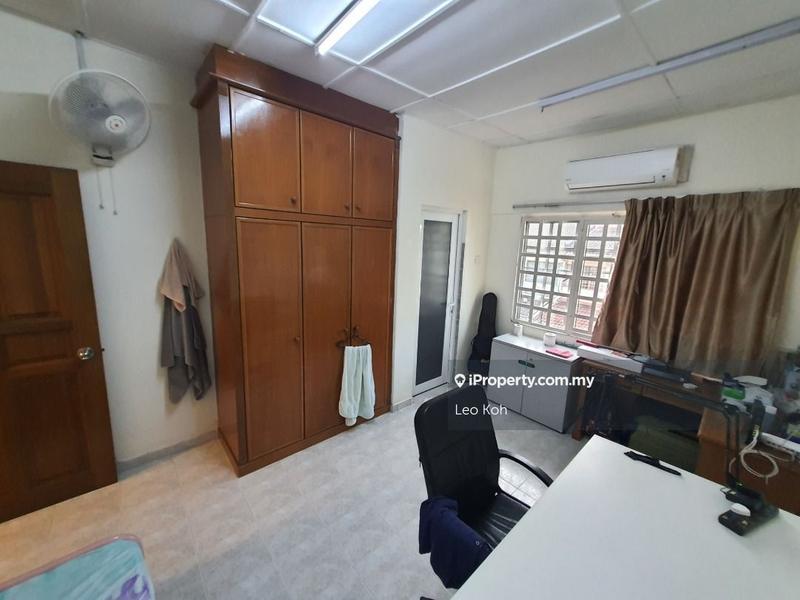Rumah Berangkai 2 Tingkat untuk Dijual di Taman Serdang Raya, Seri Kembangan oleh Leo Koh - iProperty.com.my