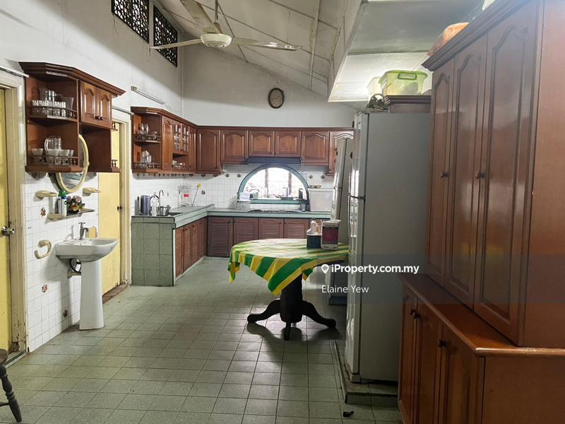 Bungalow House for Sale in Jalan Ipoh, Kuala Lumpur by Elaine Yew - iProperty.com.my