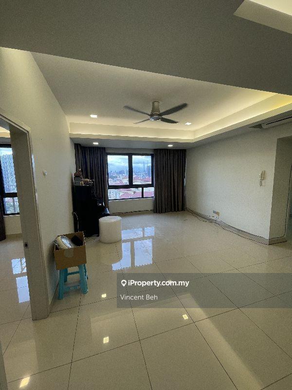 Condominium untuk Dijual di Residence 8 oleh Vincent Beh - iProperty.com.my