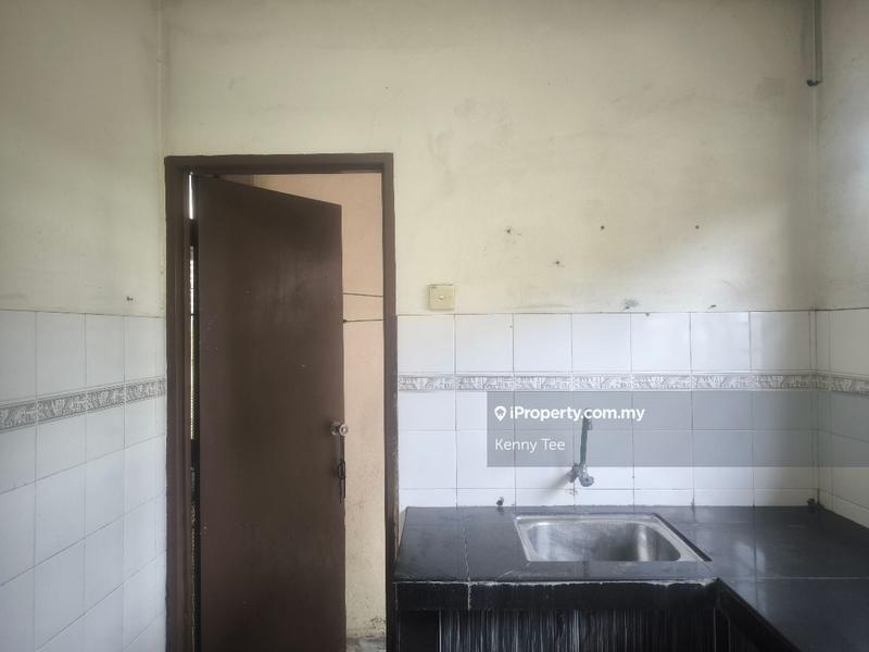 Flat for Sale in Ixora by Kenny Tee - iProperty.com.my