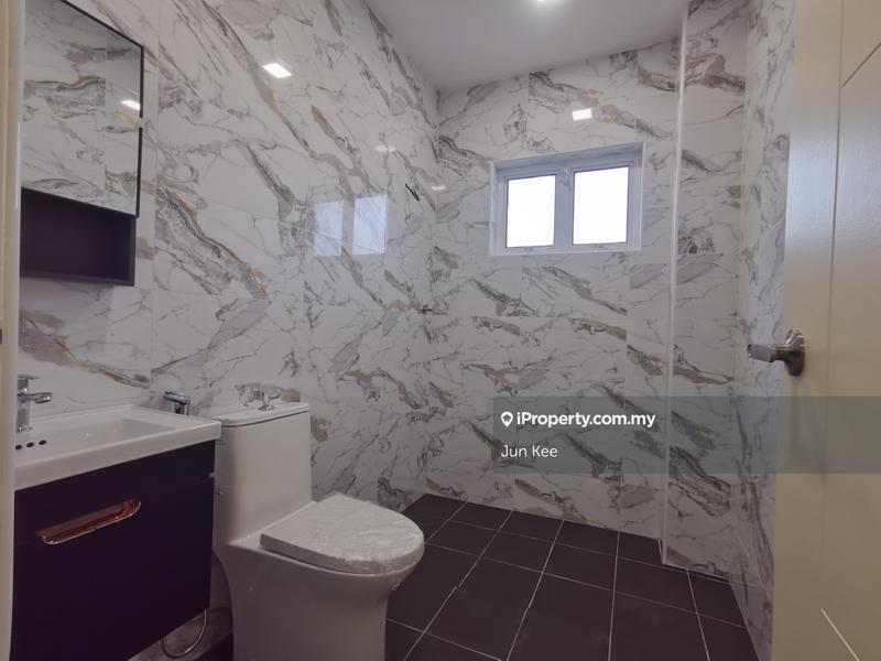 Rumah Berangkai 2 Tingkat untuk Dijual di Bandar Baru Sri Petaling, Sri Petaling oleh Jun Kee - iProperty.com.my