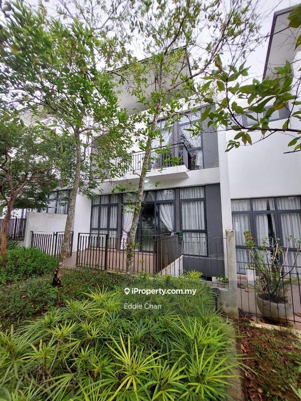 Rumah Berangkai 3 Tingkat untuk Dijual di 16 Quartz Courtyard Villa, Melawati oleh Eddie Chan - iProperty.com.my