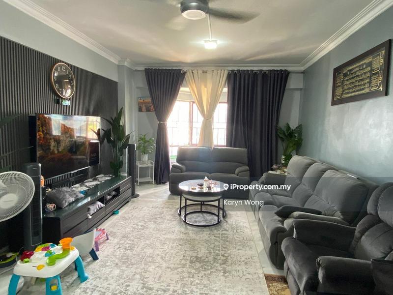 Condominium for Sale in Menara Polo by Karyn Wong - Living Room - iProperty.com.my