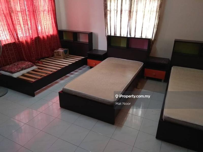 Rumah Berangkai 2 Tingkat untuk Dijual di Seksyen 7, Shah Alam oleh Mat Noor - iProperty.com.my