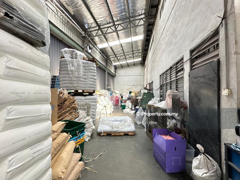 For Sale - JALAN 222 factory-showroom for sale PJ51A