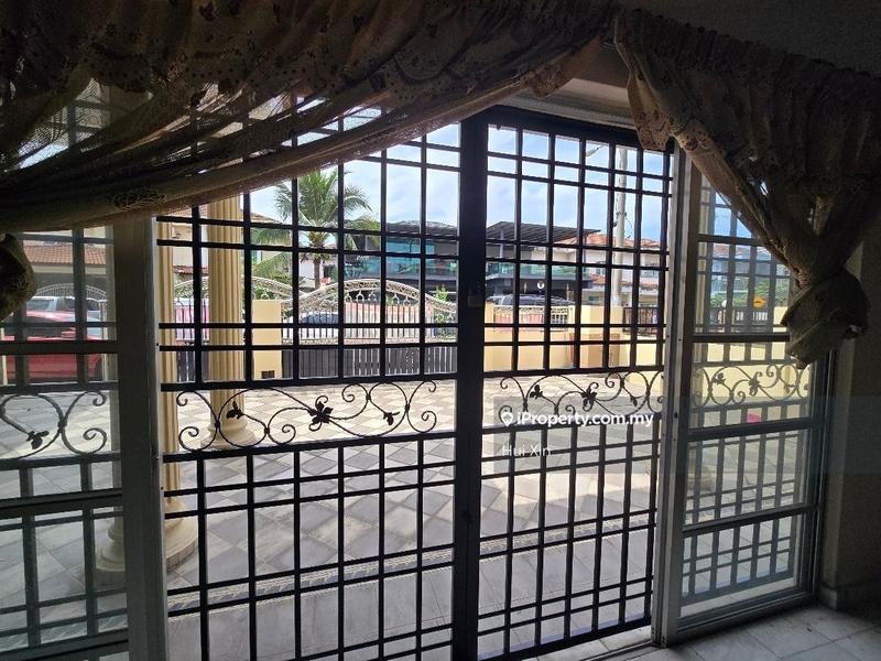 Rumah Berkembar untuk Dijual di Taman Saujana, Klang oleh Hui Xin - iProperty.com.my