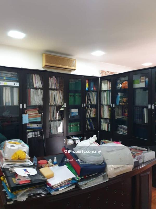 Bungalow House for Sale in Bukit Rahman Putra, Sungai Buloh by Jason Lai - iProperty.com.my