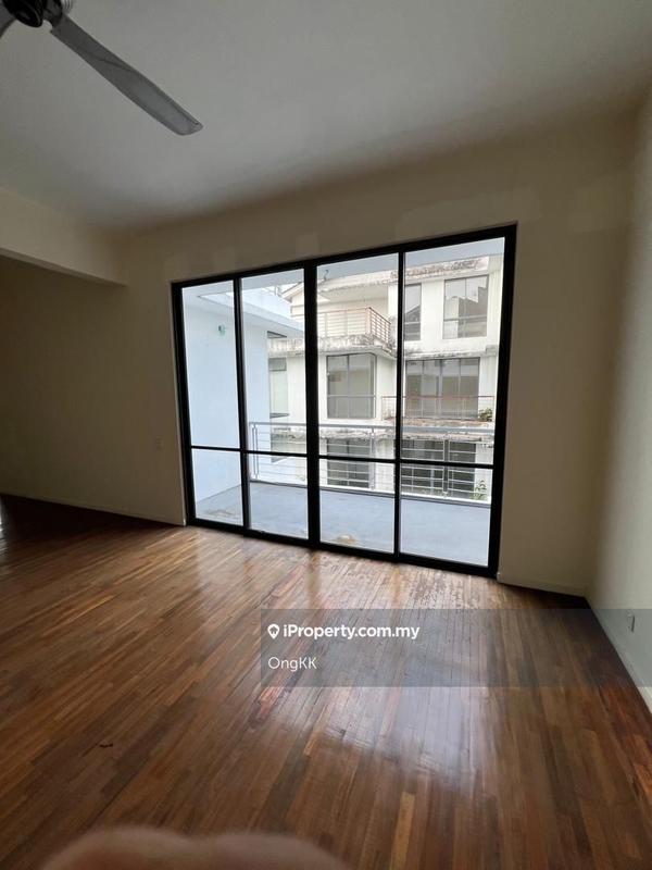Rumah Berkembar untuk Dijual di Puteri Heights, Rawang oleh OngKK - iProperty.com.my