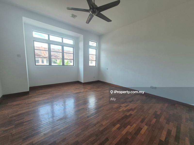 Rumah Berangkai 2 Tingkat untuk Dijual di Tropicana Golf & Country Resort, Tropicana oleh Ally - iProperty.com.my