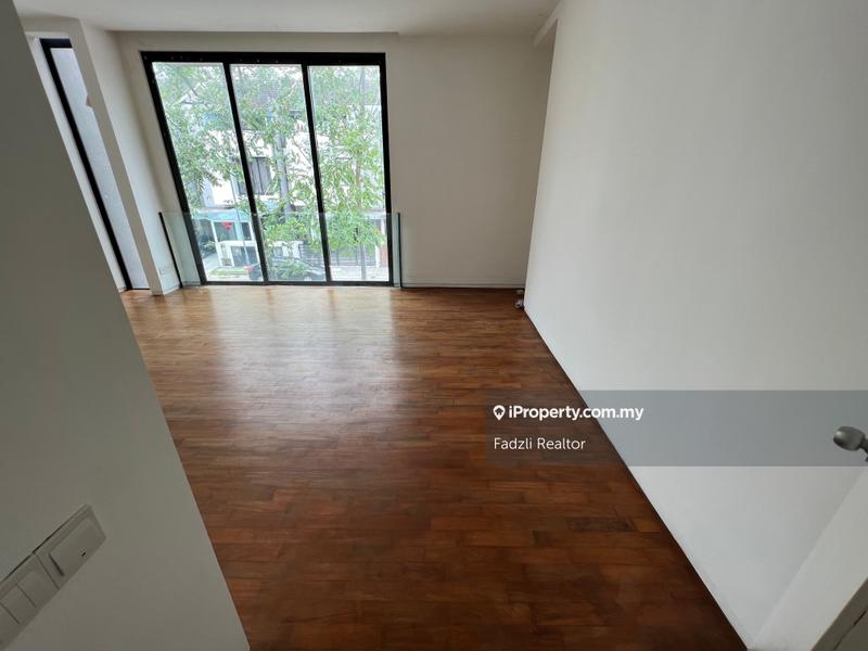 3-storey Terraced House for Sale in Blu Constellation, Seri Kembangan by Fadzli Realtor - iProperty.com.my