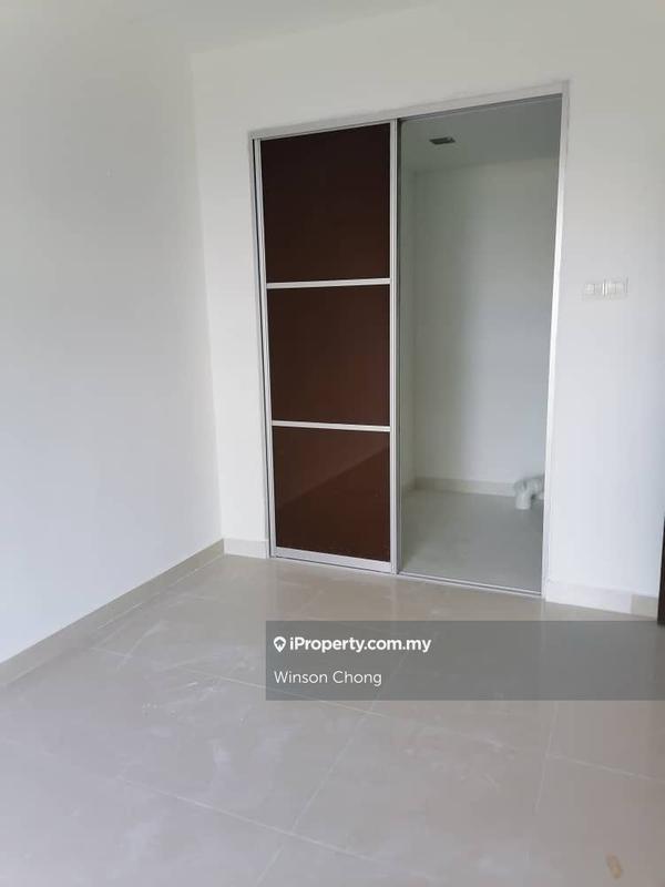 Condominium for Sale in Marina Tower (Ratu Mutiara) by Winson Chong - iProperty.com.my