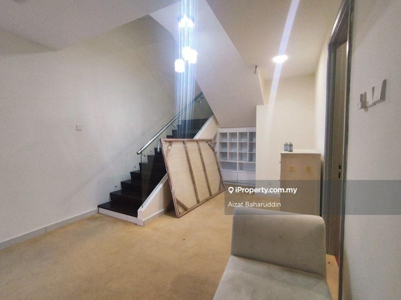 Rumah Berkembar untuk Dijual di Bukit Kerinchi, Pantai oleh Aizat Baharuddin - iProperty.com.my