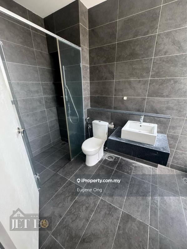 Rumah Berkembar untuk Dijual di Twentyfive7, Tanjong Duabelas oleh Eugene Ong - iProperty.com.my