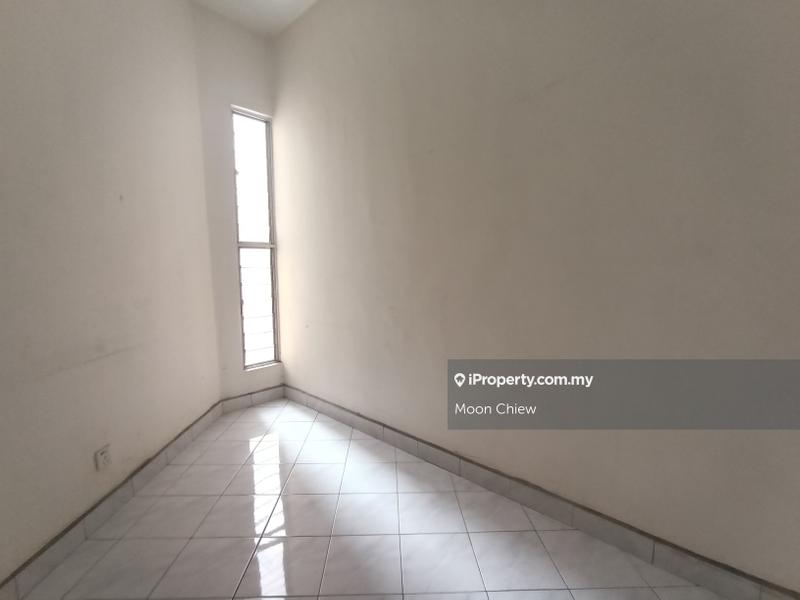 Condominium for Sale in La Vista Condominiums by Moon Chiew - iProperty.com.my