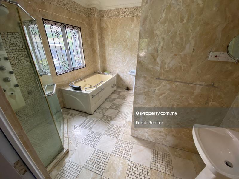 Bungalow House untuk Dijual di Taman TAR, Ampang oleh Fadzli Realtor - Bathroom - iProperty.com.my