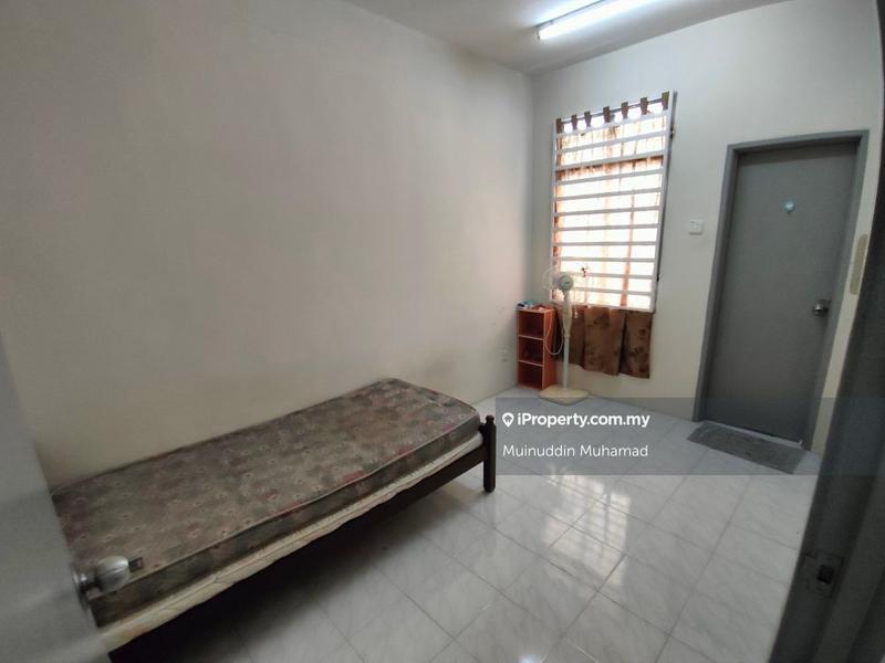 Rumah Berangkai 2 Tingkat untuk Dijual di Taman Iskandar Perdana, Seri Iskandar oleh Muinuddin Muhamad - iProperty.com.my