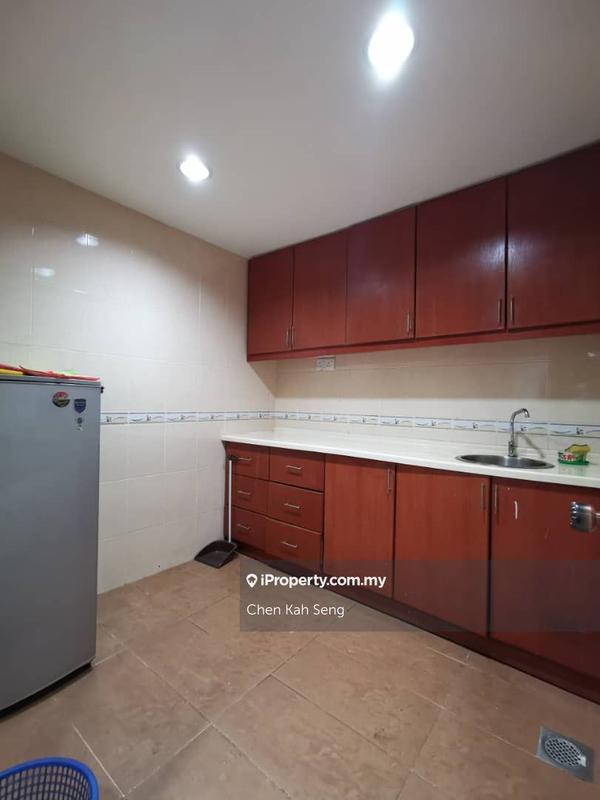 Pejabat untuk Dijual di KLCC, KL City Centre oleh Chen Kah Seng - iProperty.com.my