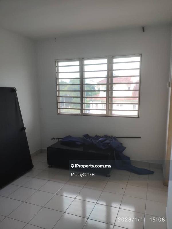 Rumah Berangkai 2.5 Tingkat untuk Disewa di Taman Putra Permai, Seri Kembangan oleh MckayC TEH - iProperty.com.my