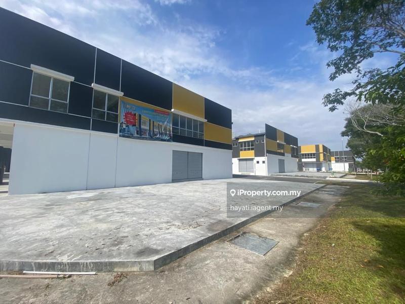 For Rent - 2 Sty Factory/Shoplot Kawasan Perindustrian, Taman Tasik Tambahan, Ampang