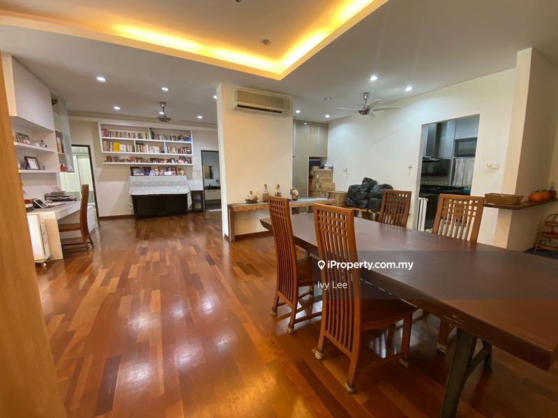 Pangsapuri untuk Dijual di Molek Pine 3 oleh Ivy Lee - iProperty.com.my