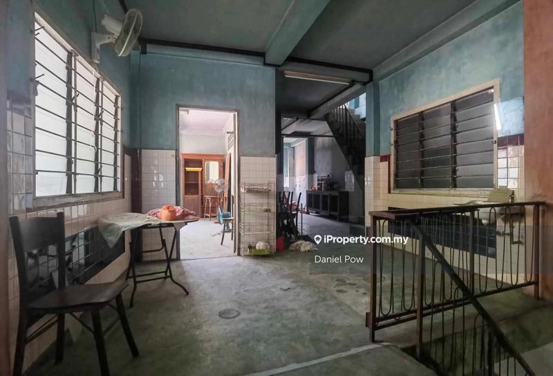 Shop for Sale in Kampung Hulu, Melaka City by Daniel Pow - iProperty.com.my