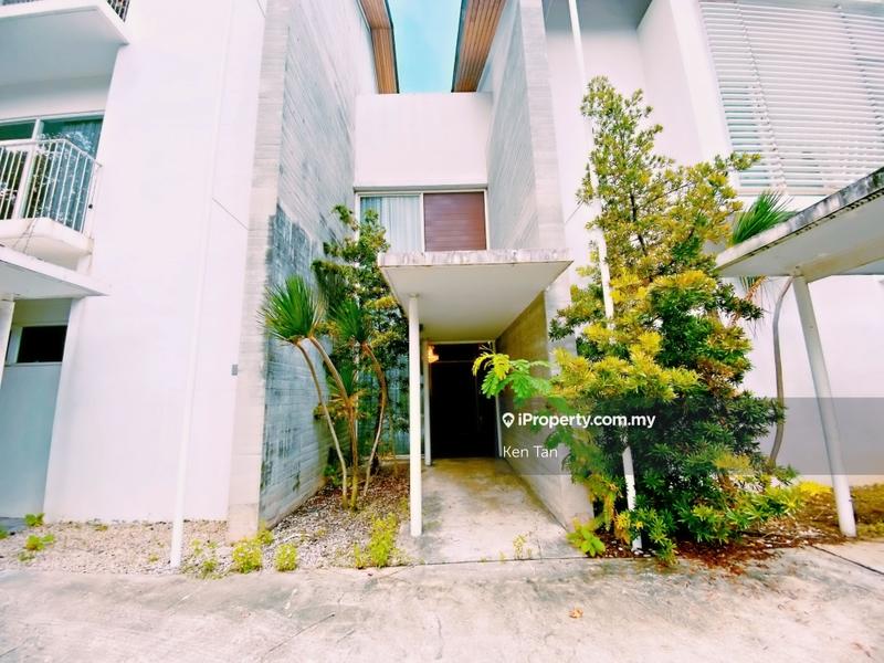 Bungalow House for Sale in Seri Pilmoor, Ara Damansara by Ken Tan - iProperty.com.my