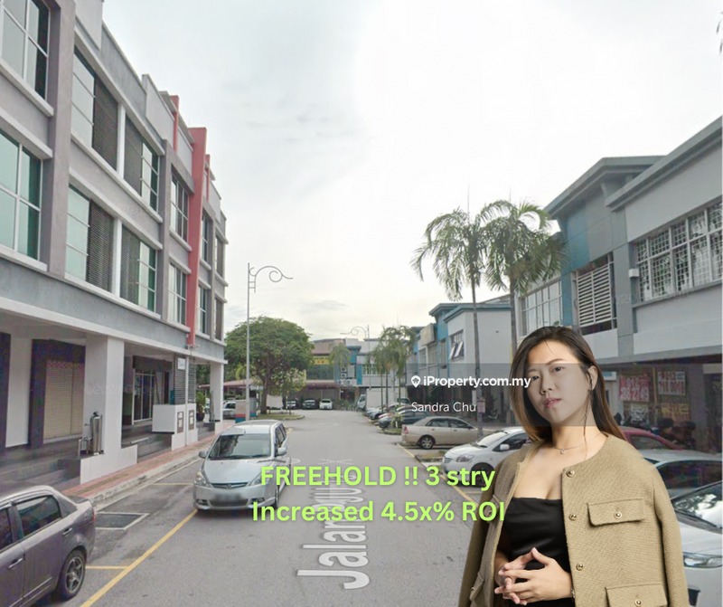 For Sale - 4.5% 3 storey Siera Park