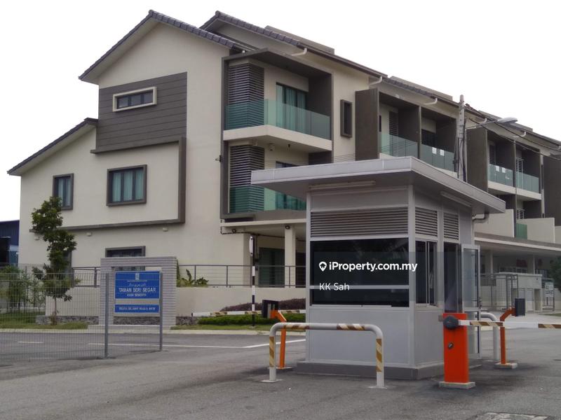 Rumah Berangkai 3 Tingkat untuk Dijual di Taman Seri Segar, Semenyih oleh KK Sah - iProperty.com.my