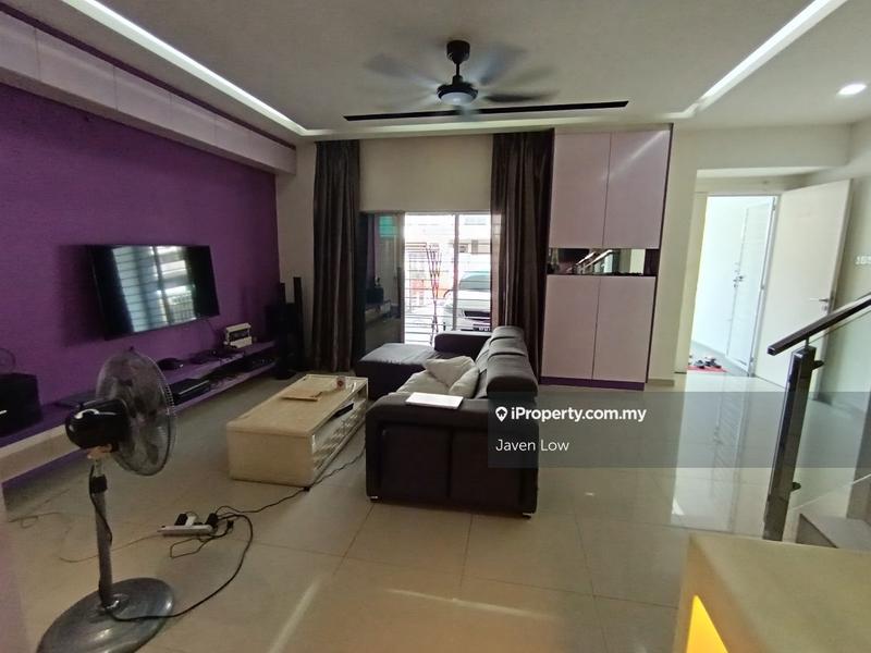 Rumah Teres untuk Dijual di Sutera Damansara, Damansara Damai oleh Javen Low - iProperty.com.my
