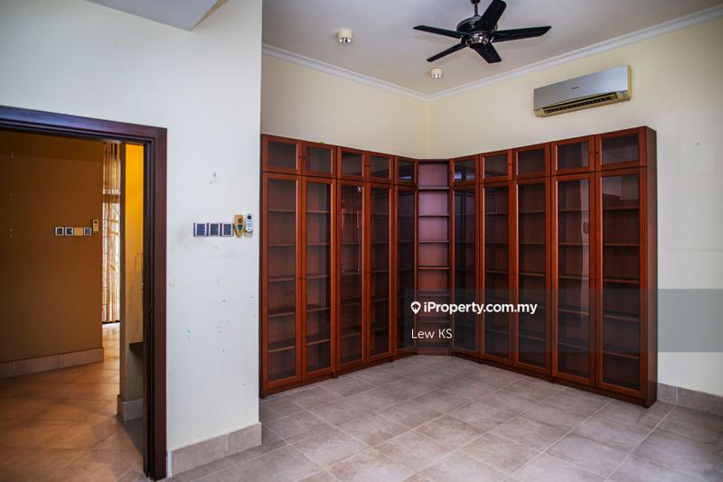 Bungalow House for Sale in Subang Alam, Shah Alam by Lew KS - iProperty.com.my