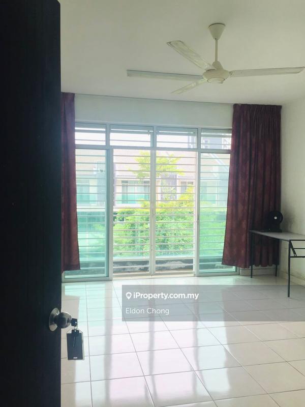 Rumah Berangkai 3 Tingkat untuk Dijual di Bangi Avenue, Bangi oleh Eldon Chong - iProperty.com.my