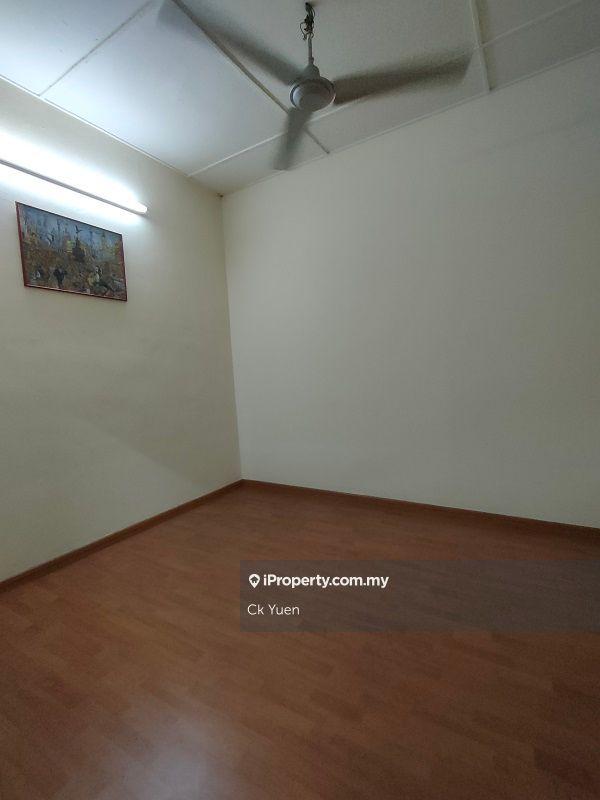 1-storey Terraced House for Sale in Taman Ipoh Timur, Ipoh by Ck Yuen - iProperty.com.my
