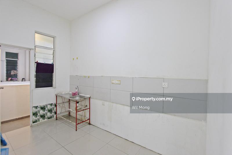 Service Residence for Sale in D'carlton (Residensi Seri Mega) by Wil Mong - iProperty.com.my