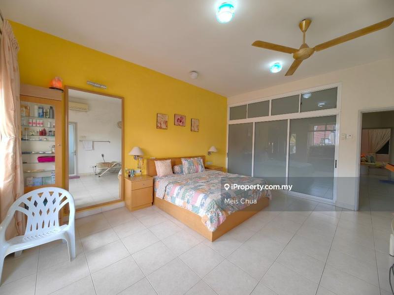 Townhouse for Sale in Taman Lagenda Mas, Cheras by Meis Chua - iProperty.com.my