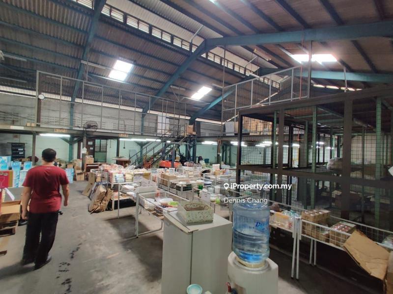 For Sale - [🔥1.5 Storey Bungalow Factory] KAJANG, BUKIT ANGKAT, BALAKONG