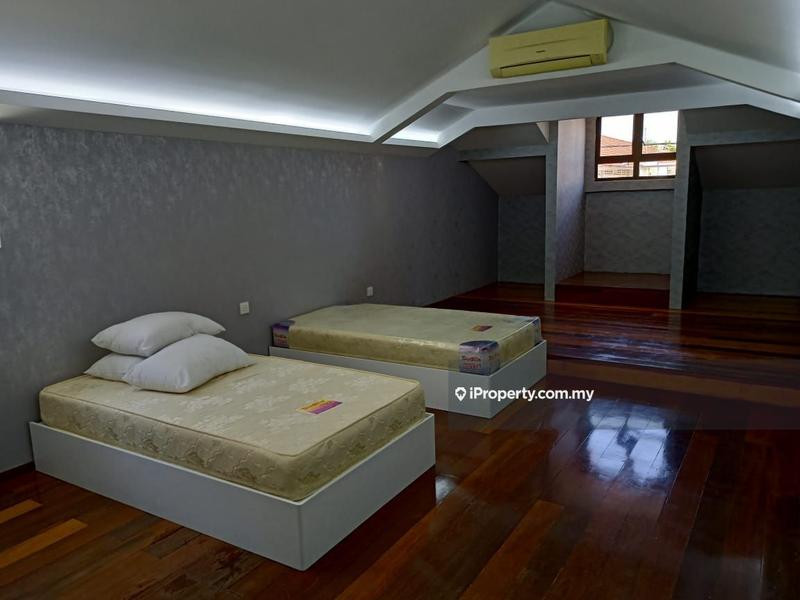 Bungalow House for Sale in Tanjung Bungah, Penang by Ederic J. Low - iProperty.com.my