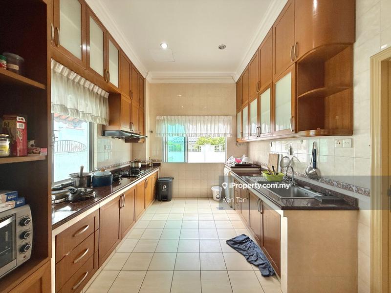 Bungalow House for Sale in Petaling Jaya, Selangor by Ken Tan - iProperty.com.my